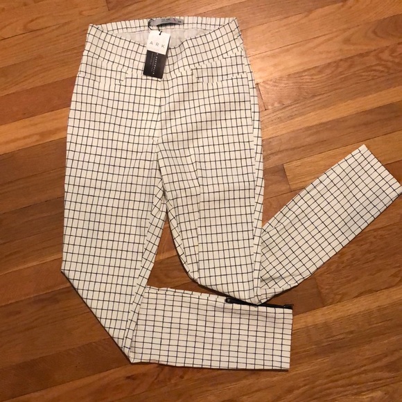 NWT stretchy pants! - Picture 1 of 4